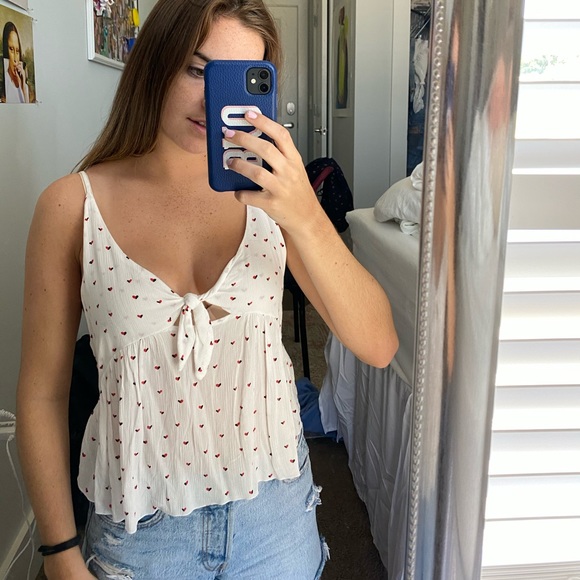 Free People Tops - Free people black and white heart tank